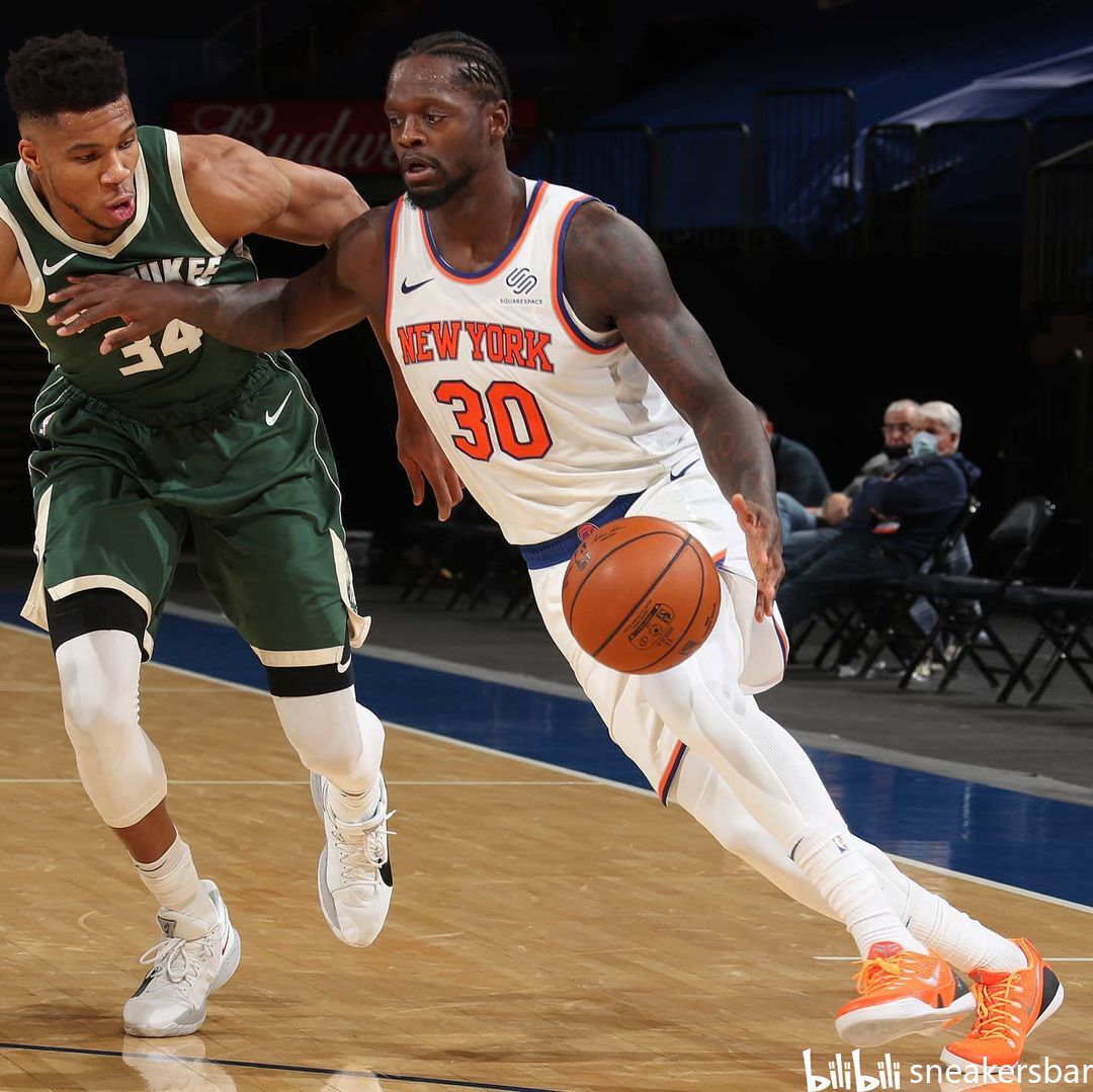 在防守端大 在防守端大