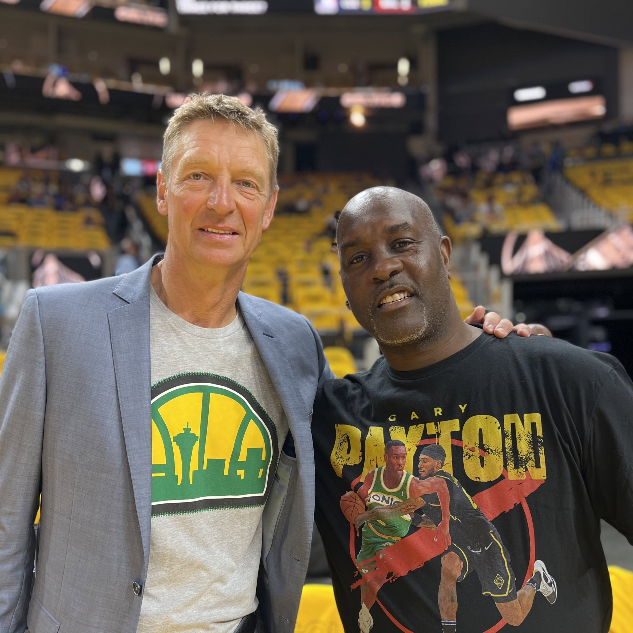 虽然华沙并 虽然华沙并