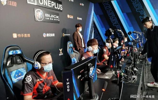 而是透过冷 而是透过冷