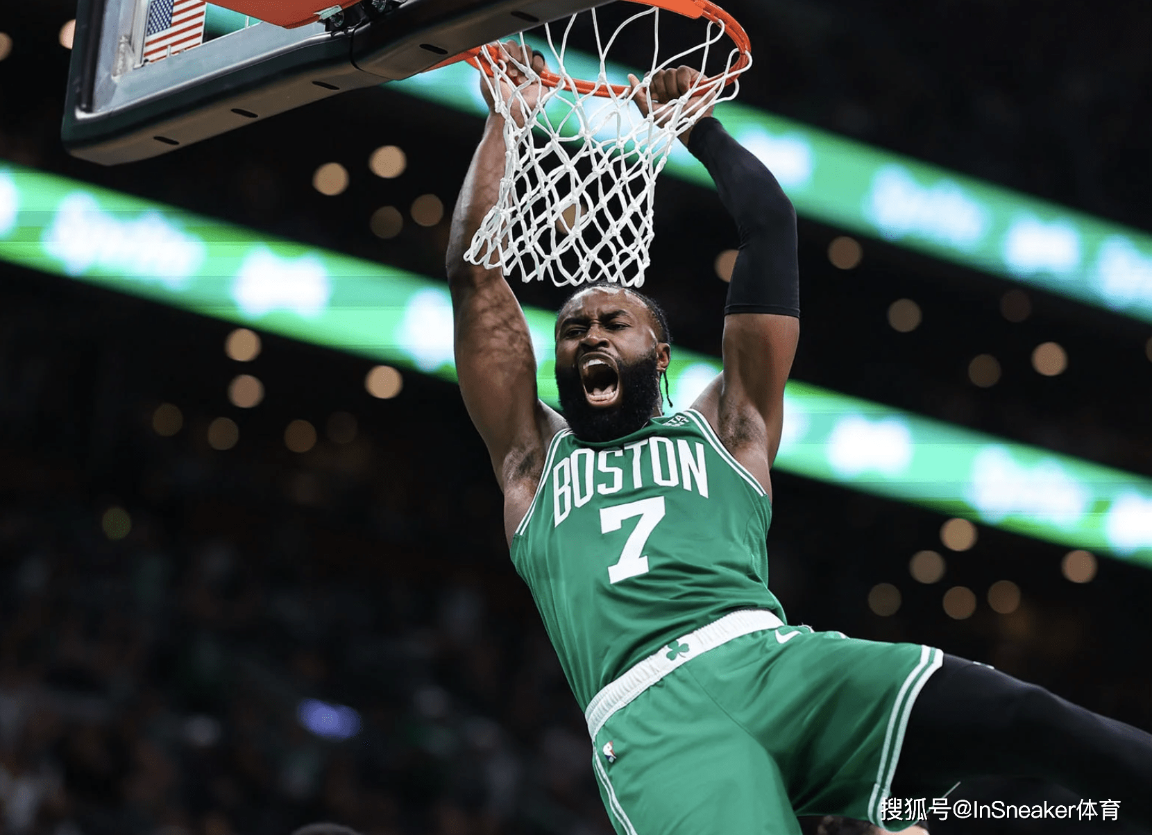 使她不得不 使她不得不